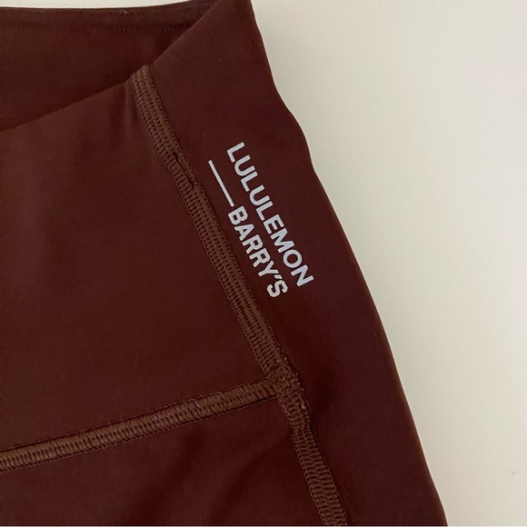 Lululemon burgundy leggings - Picture 2 of 5